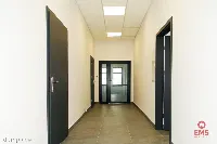 Budynek 1400 m2. Szkoła, fitness, gabinety — zdjęcie 1