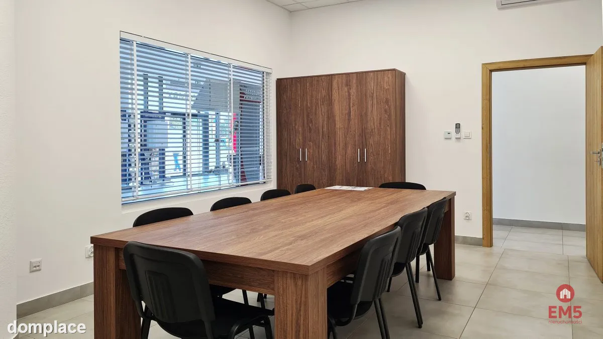 Budynek 1400 m2. Szkoła, fitness, gabinety — zdjęcie 7
