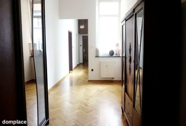 Mieszkanie z oknami w parku !! — zdjęcie 2