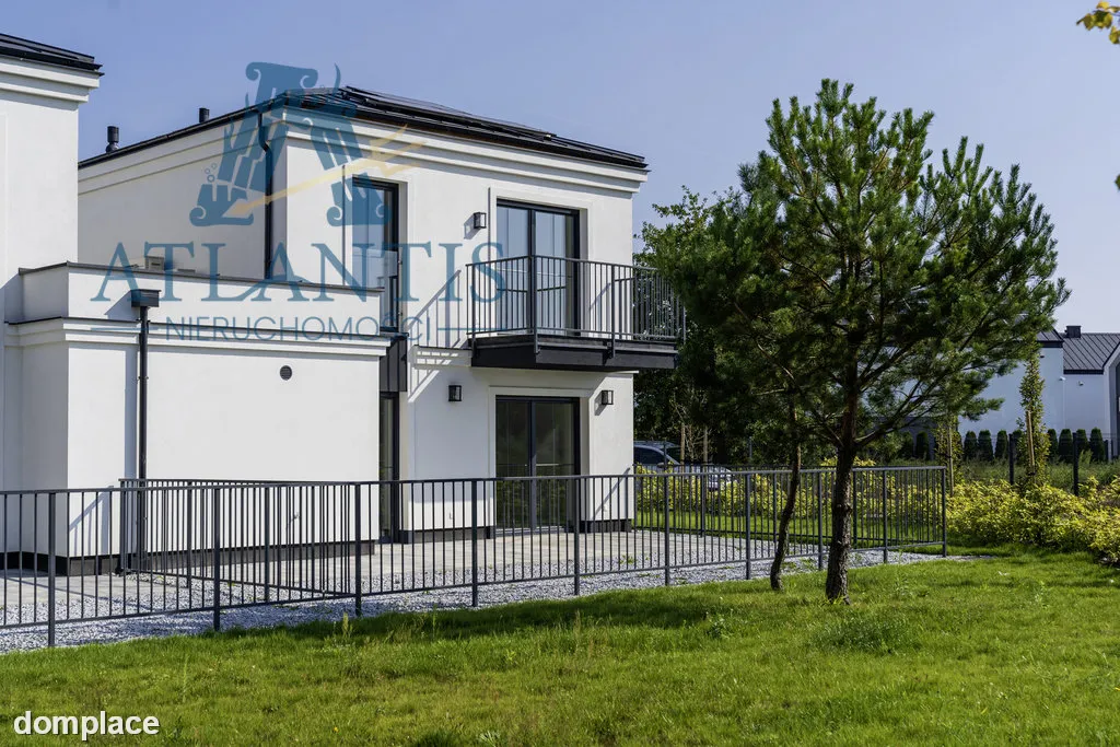 Nowy komfortowy , nowoczesny dom na osiedlu — zdjęcie 2