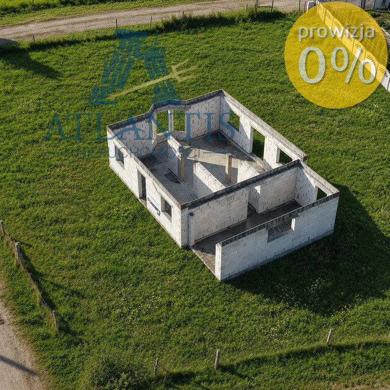 Działka budowlana 1017 m² z rozpoczętą budową