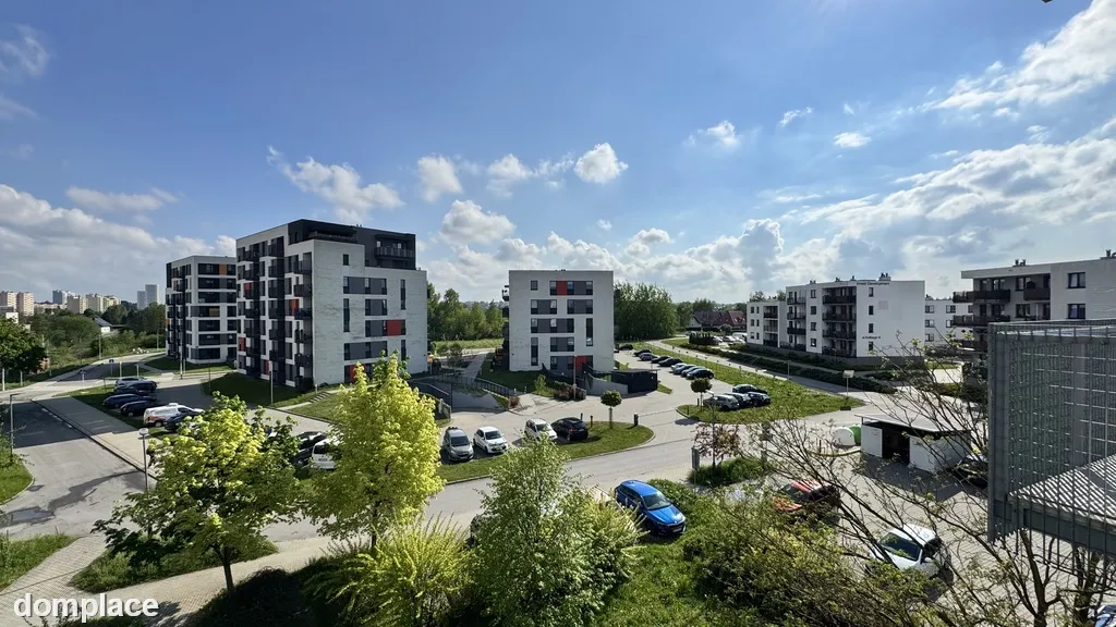 Przytulne dla 2 osób, kuchnia z oknem,  parking