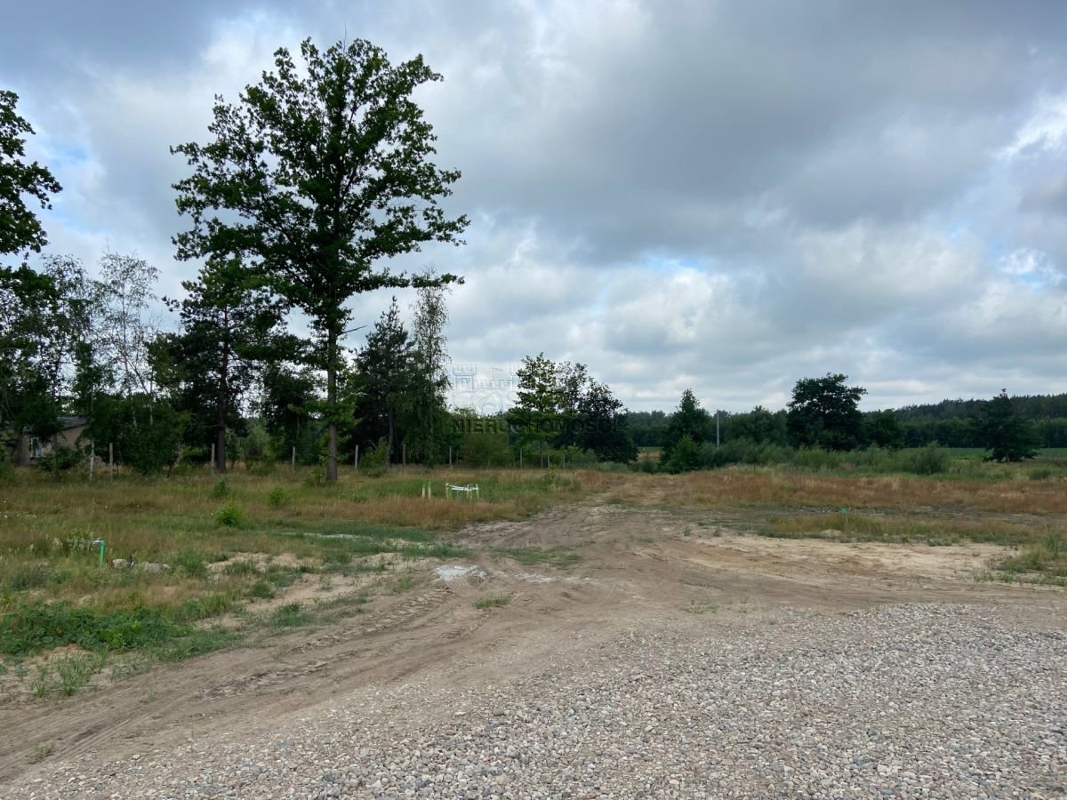 Działka budowlana nad Jeziorem Dziadkowskim