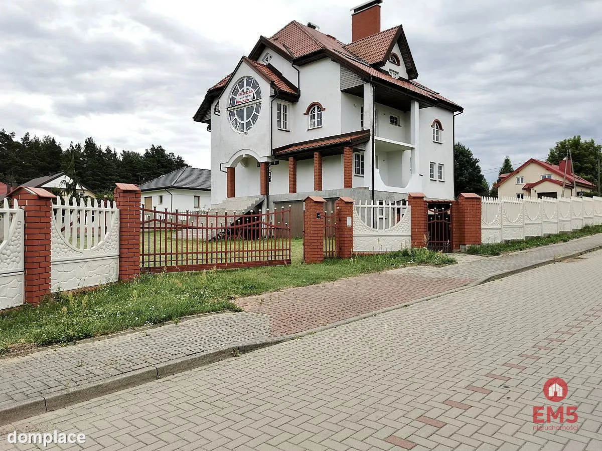 Dom pod inwestycje w Ogrodniczkach. — zdjęcie 7