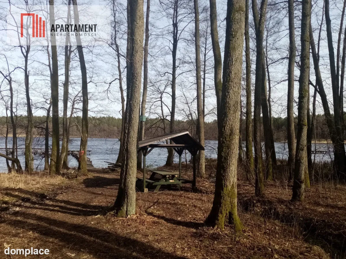 Działka nad jeziorem, z własnym strumykiem — zdjęcie 8