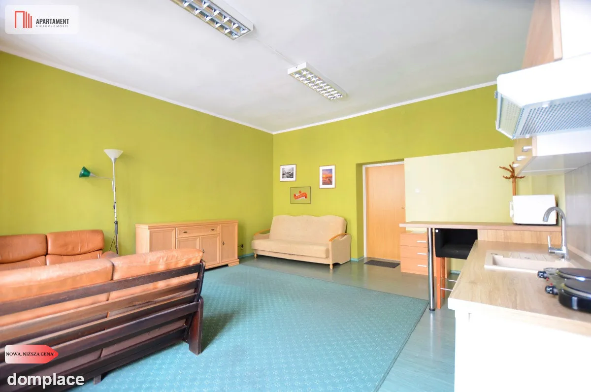 ODNOWIONA KAMIENICA W CENTRUM ŚWIECIA — zdjęcie 10