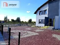 Mieszkanie w czterolokalowym budynku z ogródkiem — zdjęcie 4
