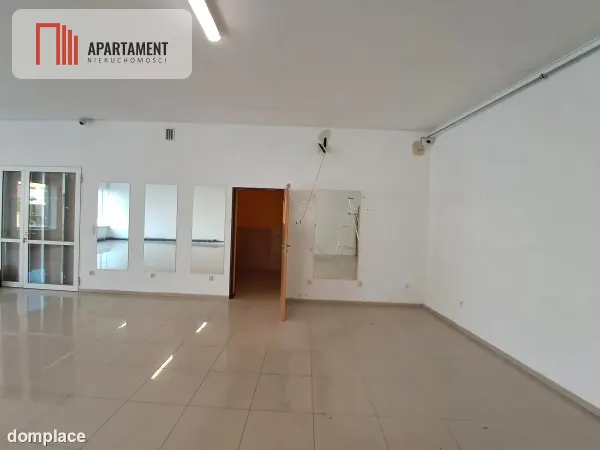 Zadbany Lokal Handlowy w centrym Złotowa — zdjęcie 5