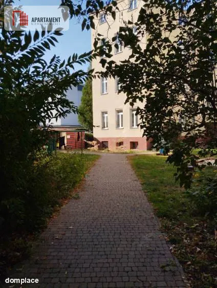 Mieszkanie 4 pokojowe, duży balkon, garaż. — zdjęcie 26