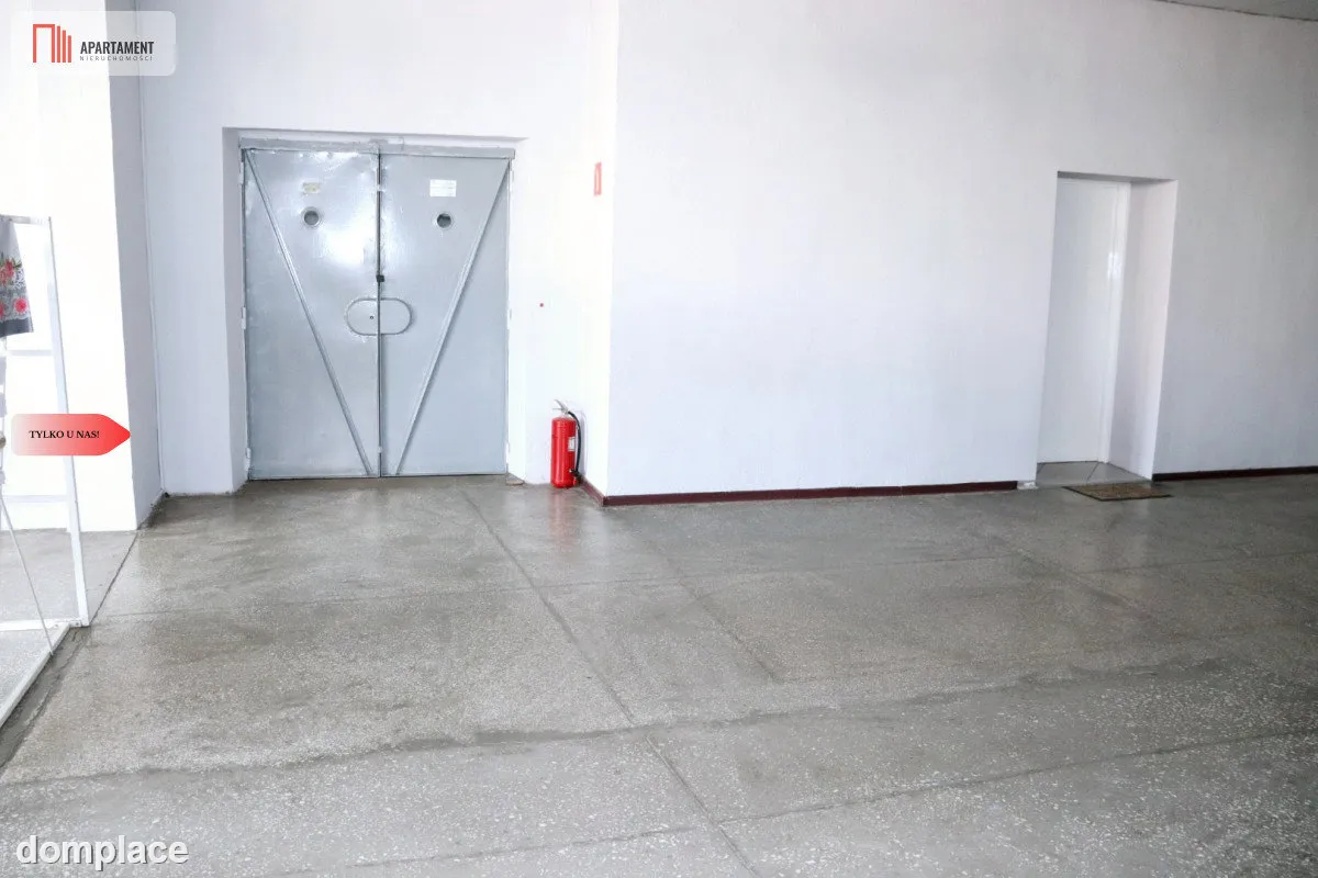 Lokal uslugowo-handlowy 500 m2, I piętro, winda — zdjęcie 7