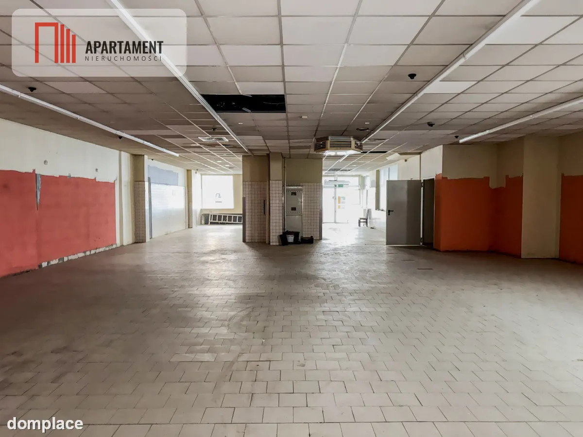 Lokal handlowo-usługowy Nakło 620m² d. lokalizacja — zdjęcie 2