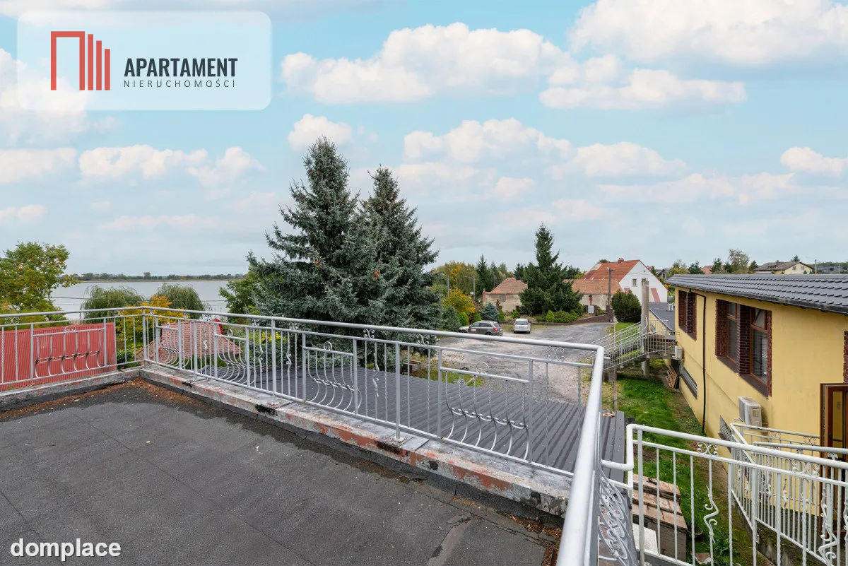 Dom z salą bankietową z widokiem na Jezioro — zdjęcie 8