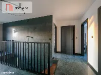 Dom z widokiem na jezioro, garaż, spokojna okolica — zdjęcie 14
