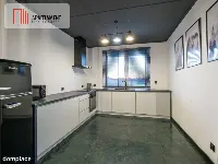 Dom z widokiem na jezioro, garaż, spokojna okolica — zdjęcie 4