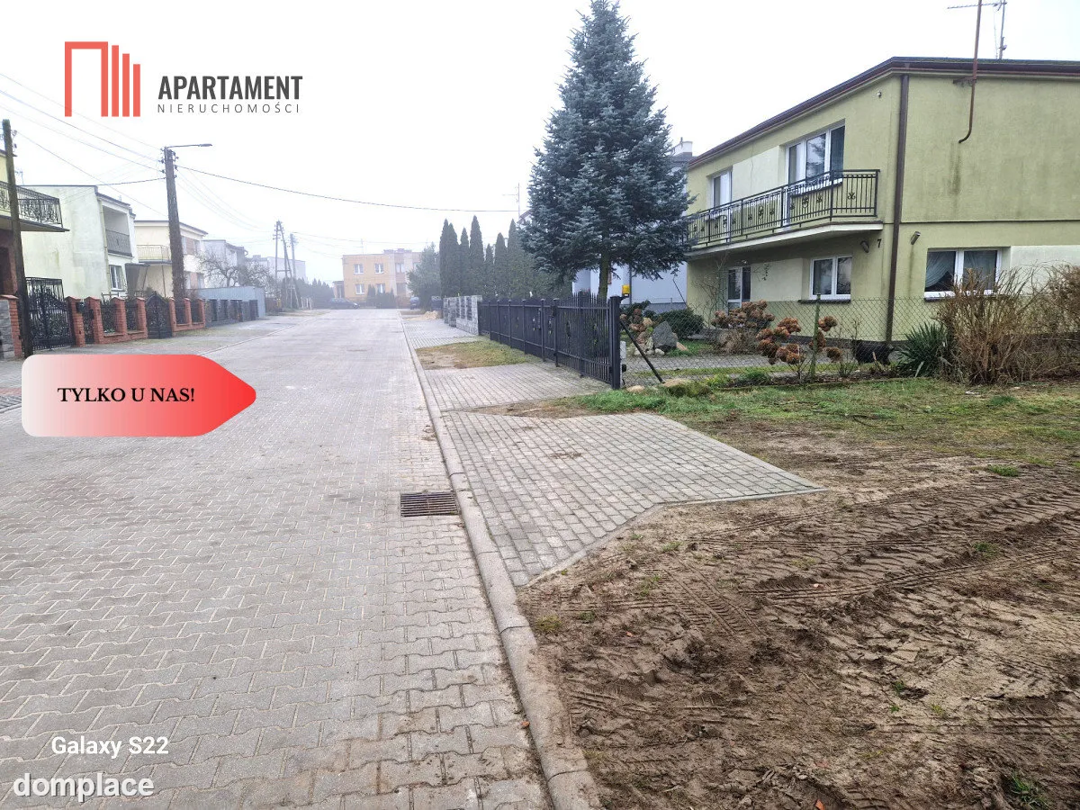 Działka w centrum osiedla — zdjęcie 4