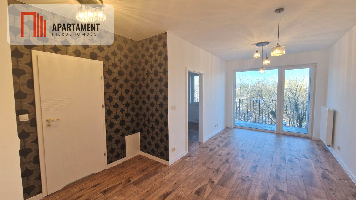 Nowe, gotowe do wprowadzenia, duży balkon
