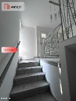 Dom z warsztatem samochodowym — zdjęcie 1