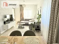 Nowoczesny apartament z dwoma balkonami oraz windą — zdjęcie 4