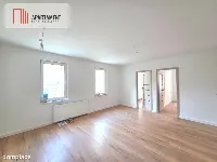 Nowoczesne 3-pokojowe mieszkanie w samym centrum — zdjęcie 4