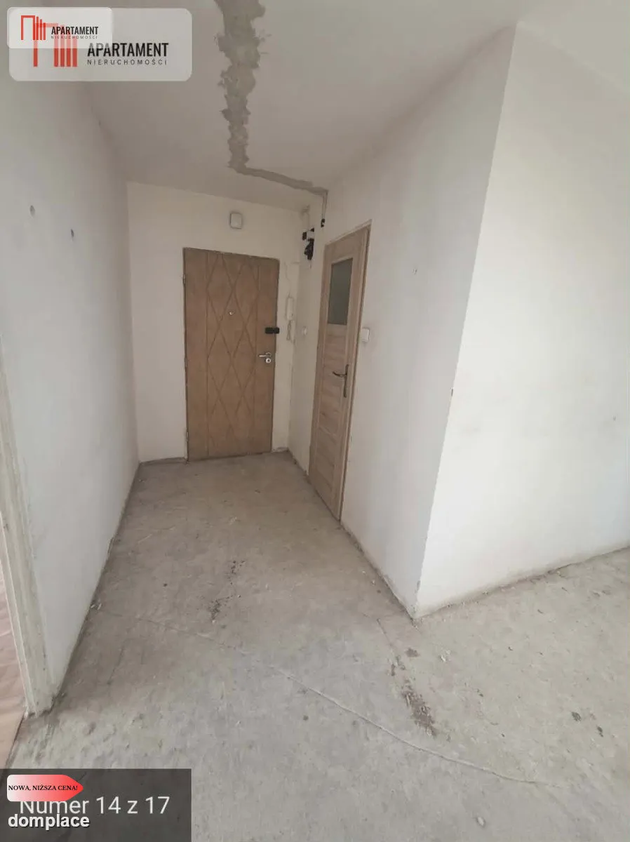 M3-wysoki parter-balkon-do remontu-fabryczne — zdjęcie 2