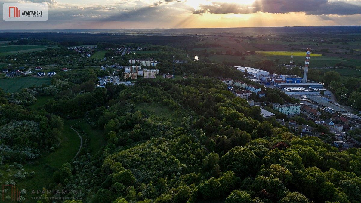 Działka mieszkaniowo-usługowa