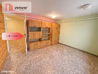 Szeregowiec z mieszkaniem i lokalem usługowym — zdjęcie 11
