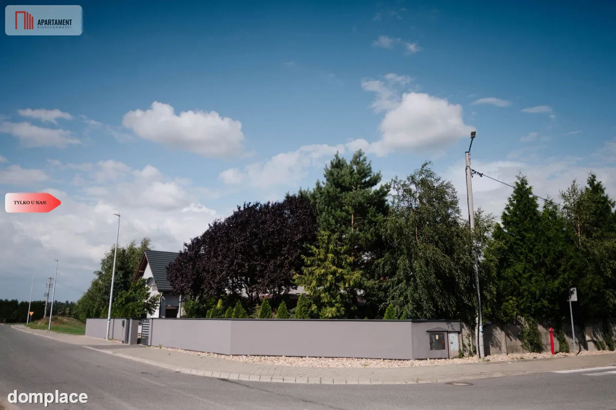 Dom/wysoki standard/piękny ogród/oranżeria/garaż/ — zdjęcie 19