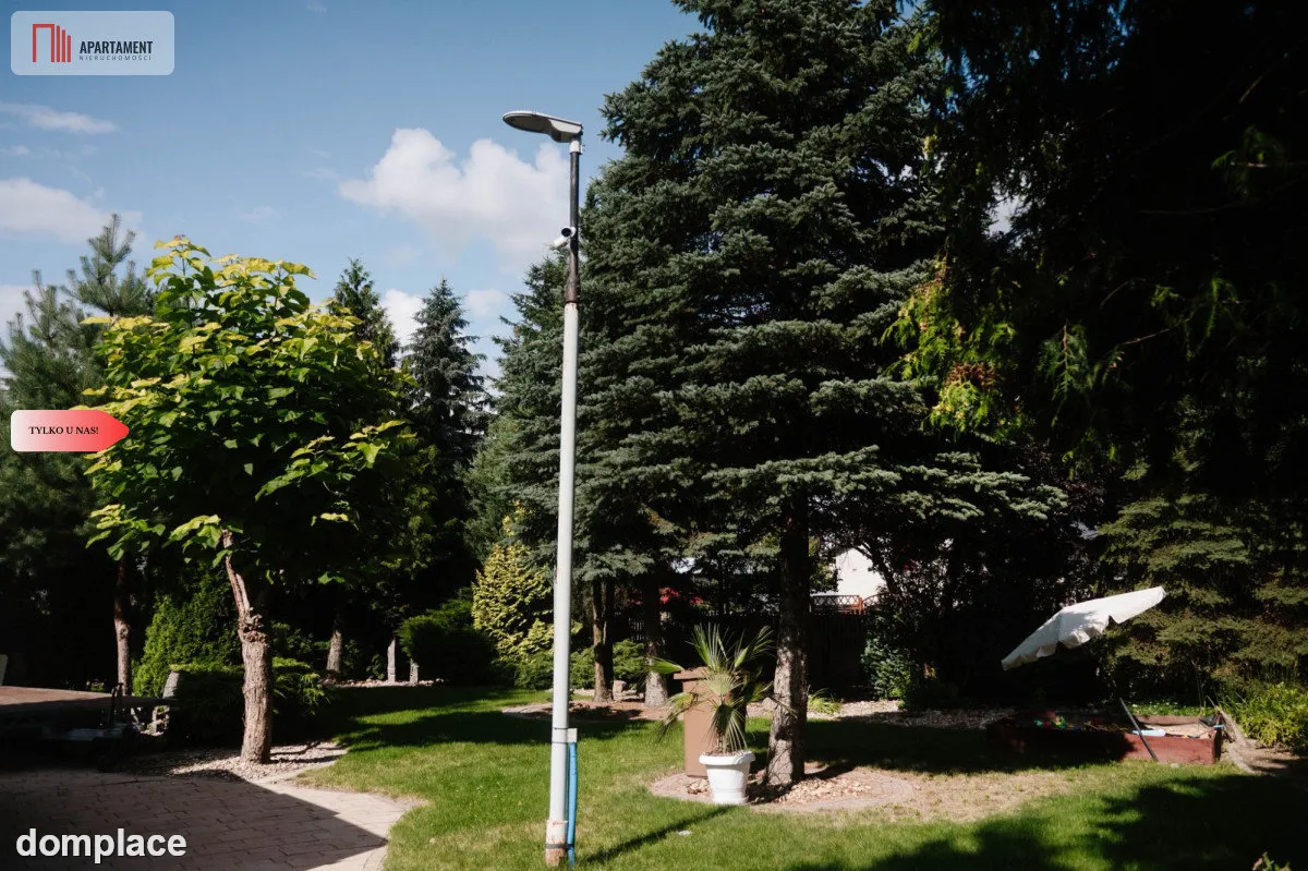 Dom/wysoki standard/piękny ogród/oranżeria/garaż/ — zdjęcie 17