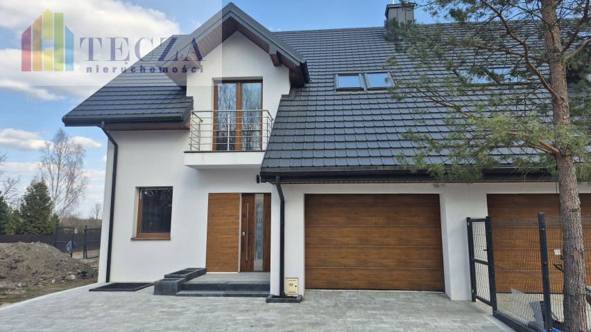 Dom — miński, Halinów
