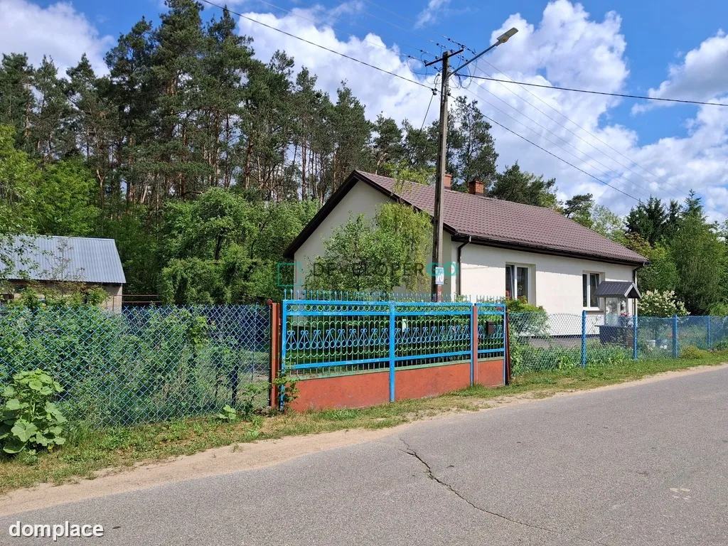 Siedlisko z potencjałem o pow. 1625m2 w Nowakach