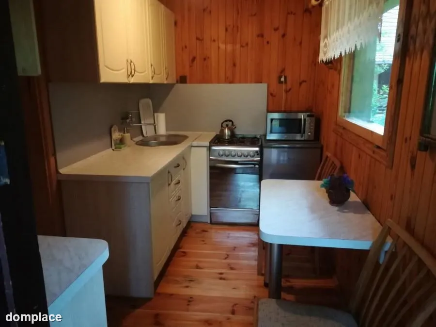 Domek letniskowy w magicznym miejscu na skraju lasu. — zdjęcie 6