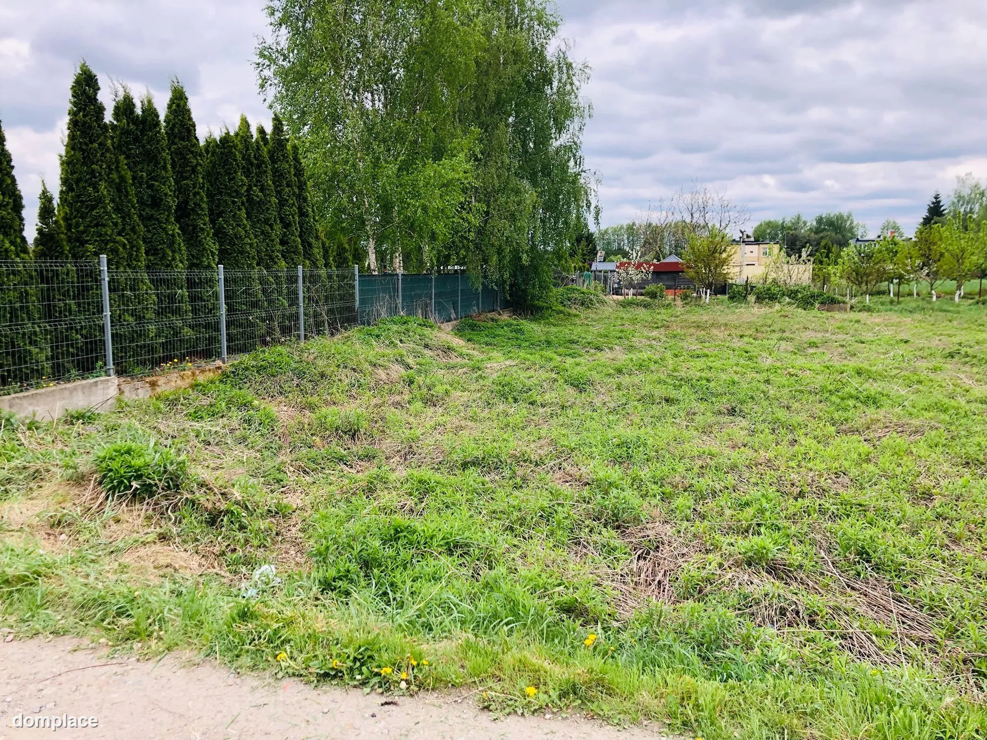 Działka budowlana 1300m2, WZ bezterminowe, Media, Kolej, Sklepy. Lokalizacja Miasto! — zdjęcie 9