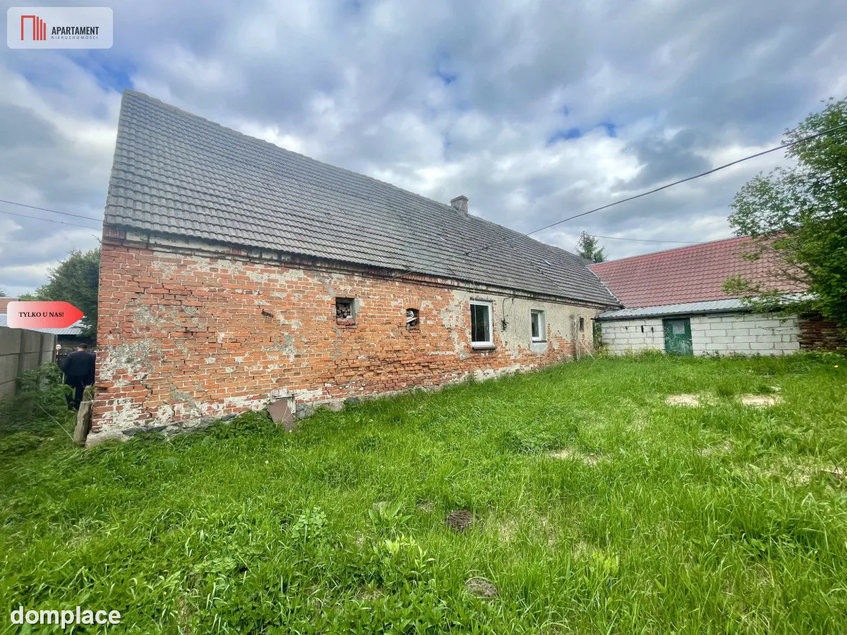 Domek na wsi z czerwonej cegły — zdjęcie 4