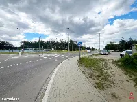 Atrakcyjna działka przy drodze — zdjęcie 2