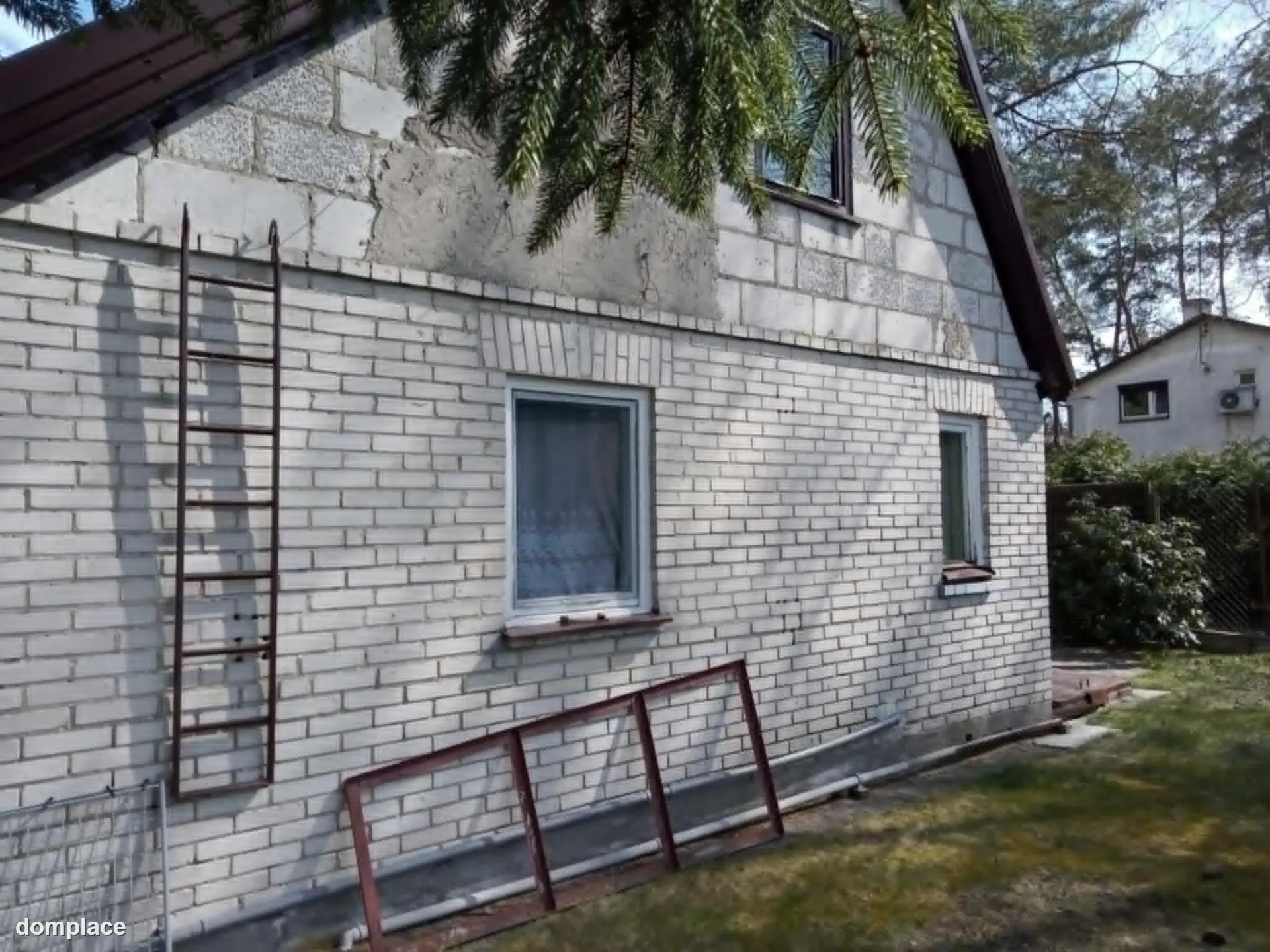 DZiałka z murowanym domem prad woda szambo — zdjęcie 3