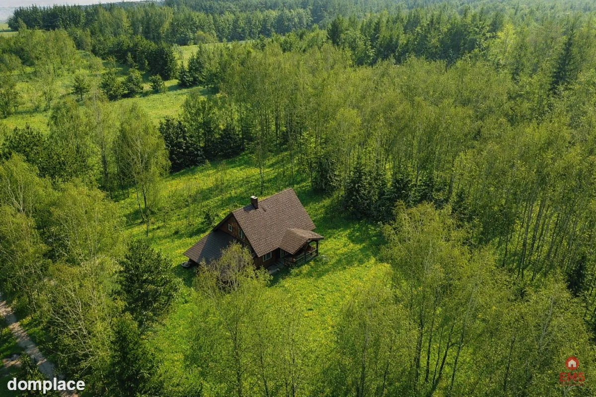 Dom wolnostojący pod miastem — zdjęcie 5