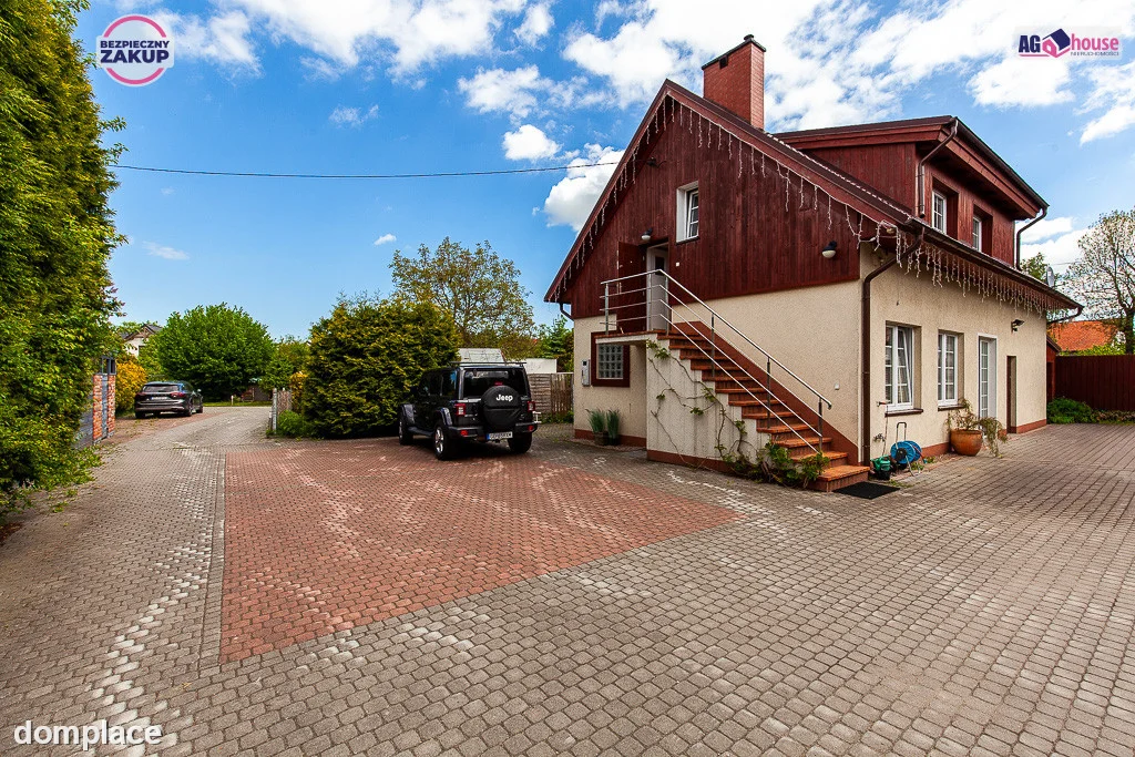 Idealny dom dla przedsiębiorcy w centrum miasta — zdjęcie 27