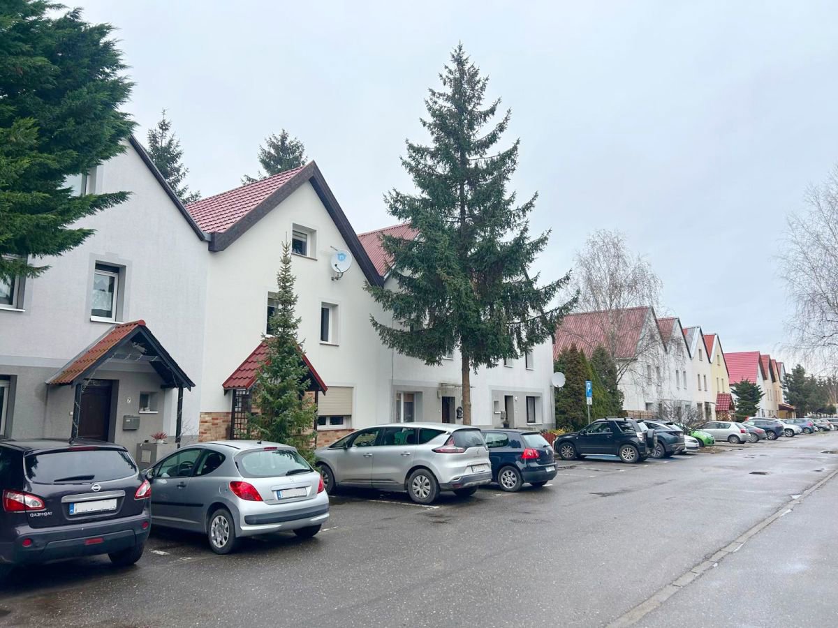 Skrajny szeregowiec, 6 pokoi - dla rodziny!