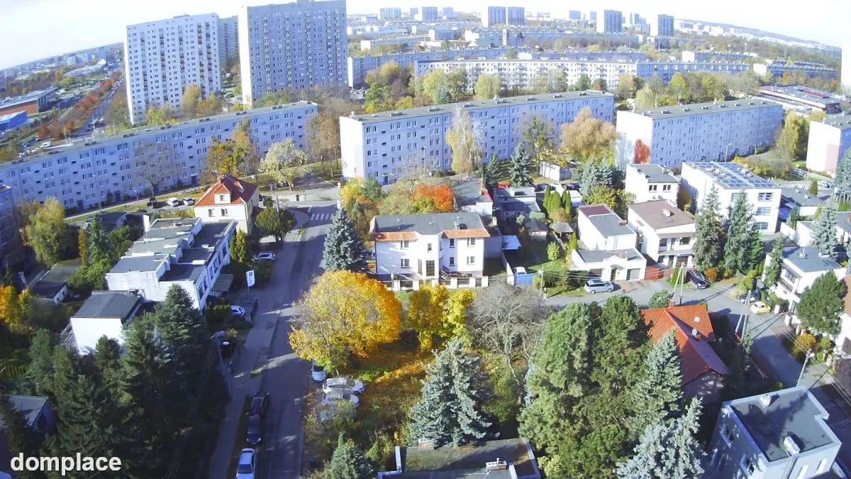 Dom z czytelnym adresem. — zdjęcie 20