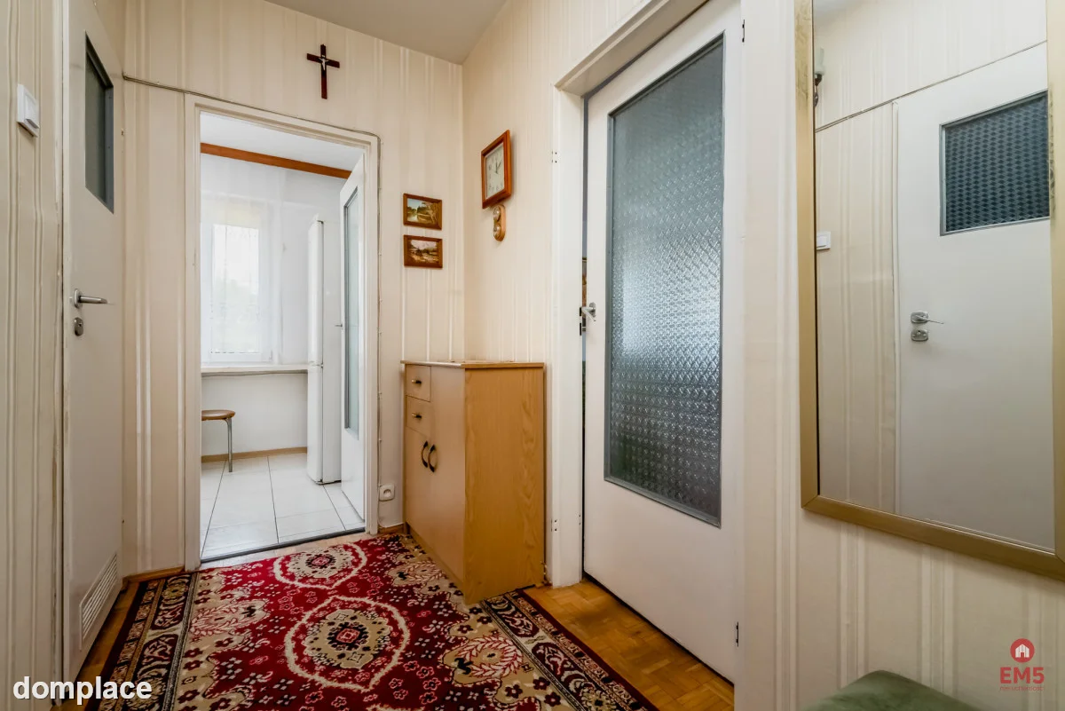 Przestronne 2 pokoje, pierwsze piętro — zdjęcie 10