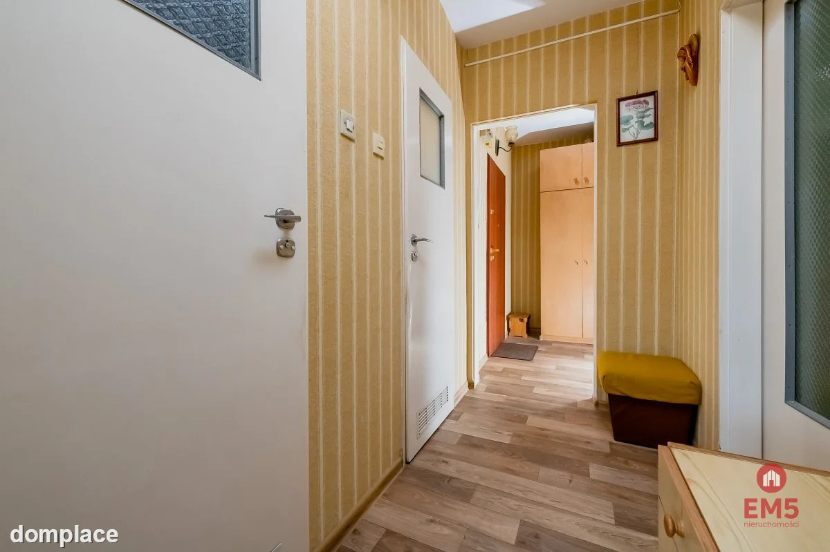 Przestronne 2 pokoje, spokojne osiedle — zdjęcie 8