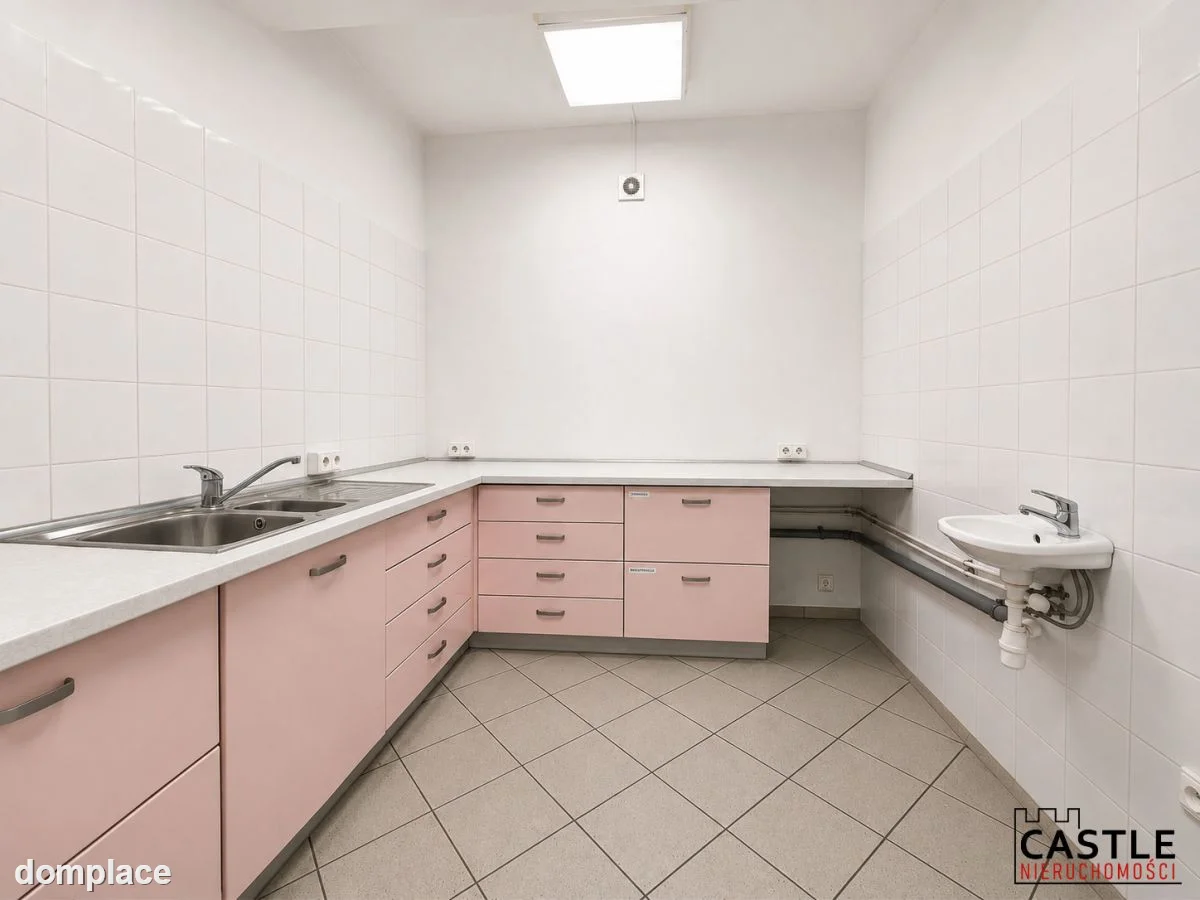 228 m² | Lokal medyczny, usługowy lub biurowy | — zdjęcie 13