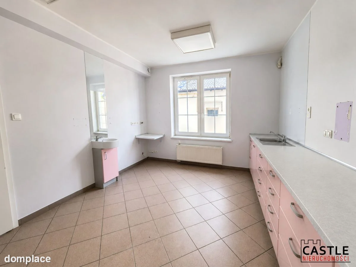 228 m² | Lokal medyczny, usługowy lub biurowy | — zdjęcie 11