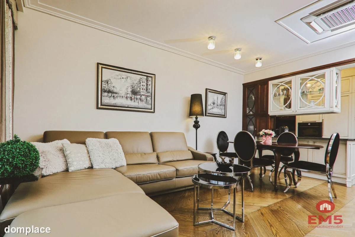 Dwupoziomowy Apartament z Panoramą na Jezioro — zdjęcie 2