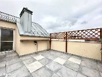Unikatowe, dwupoziomowe mieszkanie w Plewiskach — zdjęcie 6