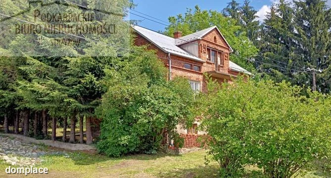 Dom — strzyżowski, Strzyżów