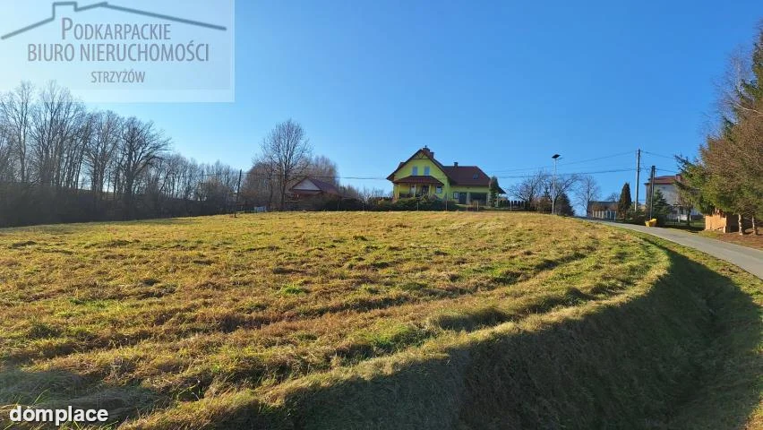 Działka — strzyżowski, Wiśniowa