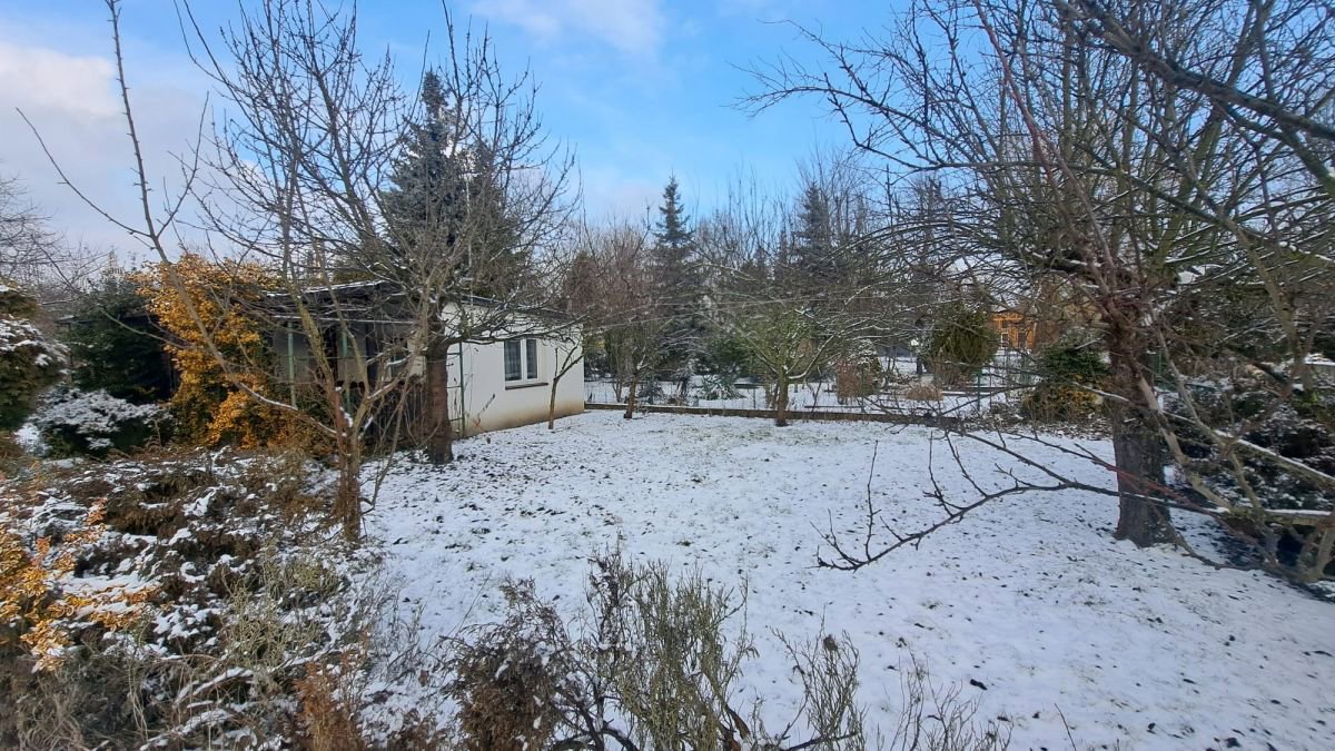 Działka ROD z domkiem | Duża działka