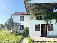 Duża działka z domem — zdjęcie 2