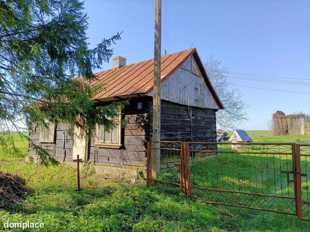 Siedlisko w ładnej okolicy gm. Gniewoszów.
